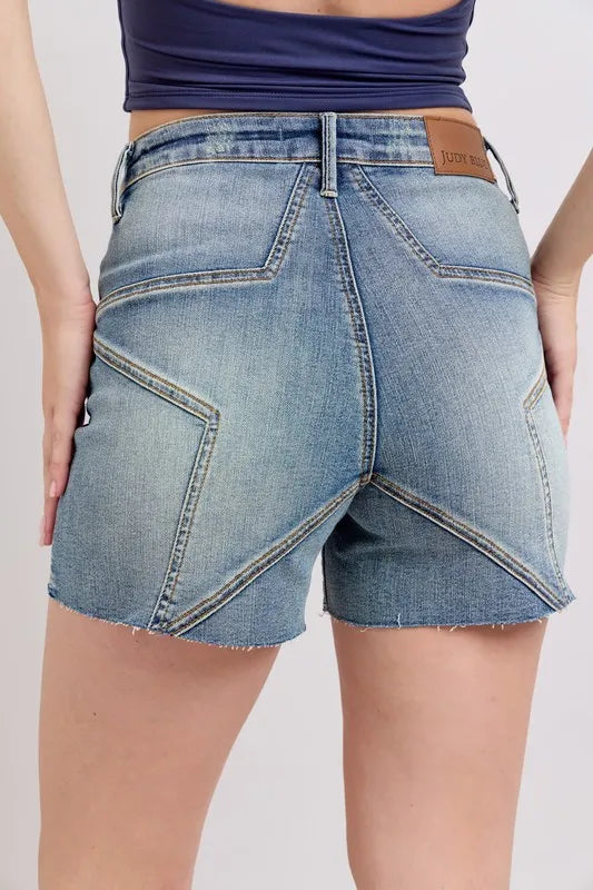 Judy Blue High Waist Star Seam Detail Denim Shorts MD / S MD / M MD / L MD / S-MD / M-MD / L-MD / 2XL-MD / 1XL-MD / 3XL-
