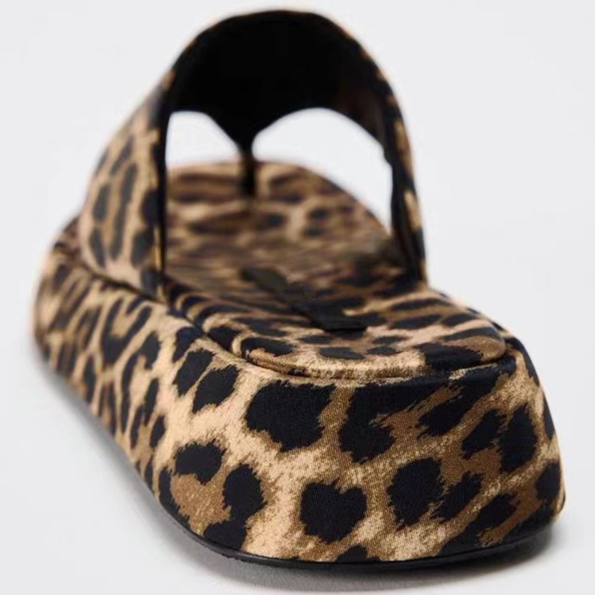 Leopard Toe Post Sandals Leopard / 35(US4) Leopard / 36(US5) Leopard / 37(US6) Leopard / 35(US4)-Leopard / 36(US5)-Leopard / 37(US6)-Leopard / 38(US7)-Leopard / 39(US8)-Leopard / 40(US9)-Leopard / 41(US10)-Leopard / 42(US10.5)-