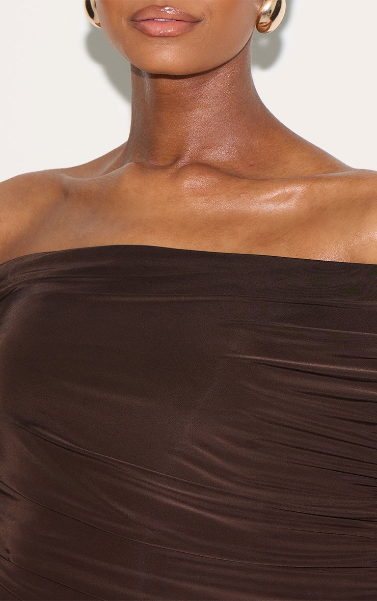 https://cdn-img.prettylittlething.com/c/e/d/e/cede31b1a89a5f23e09f2ba8ff9180dc7b217a9a_CNM8672_4_chocolate_brown_double_layer_slinky_bardot_one_shoulder_ruched_maxi_dress.jpg