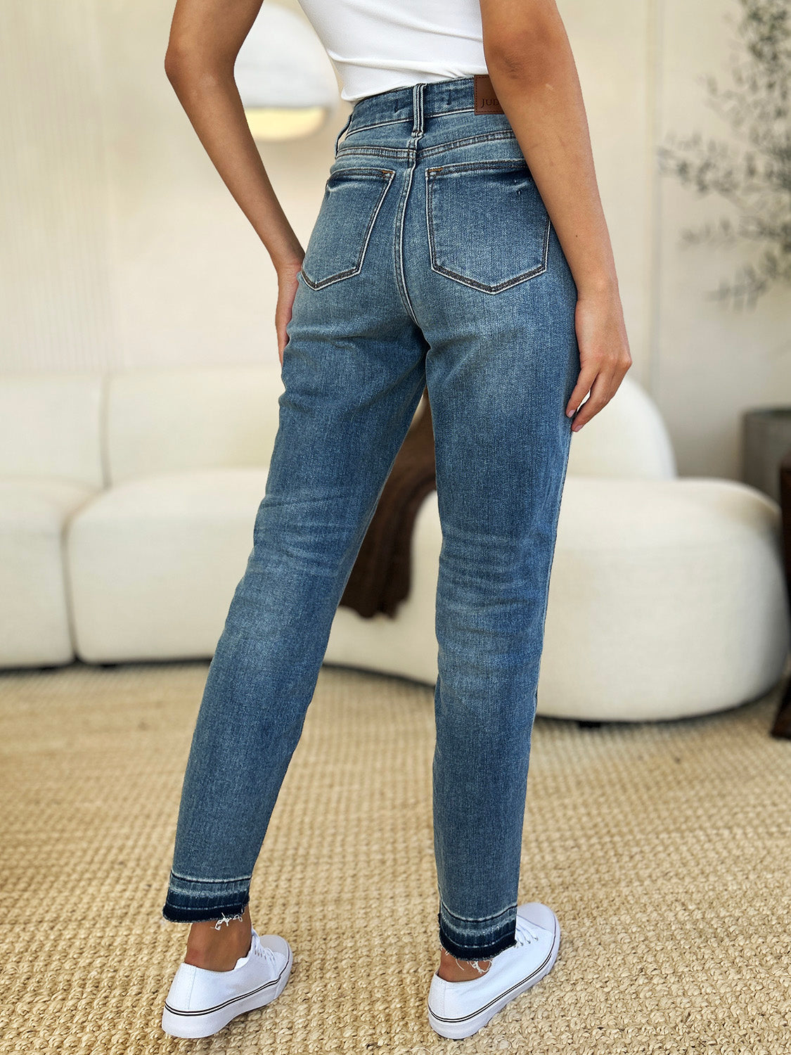 Judy Blue Full Size Mid Rise Rigid Magic Release Hem Jeans Medium / 0/24 Medium / 1/25