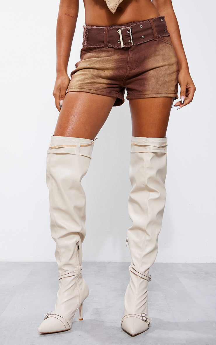 https://cdn-img.prettylittlething.com/d/7/d/1/d7d1cf43061073570fb788d32f0b0e157b7baa5a_cnd9377_2.jpg