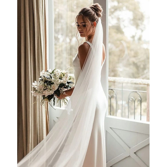 Timeless One-Tier Chapel Wedding Veil in Classic Tulle - Elegant Formal Style