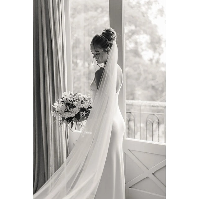 Timeless One-Tier Chapel Wedding Veil in Classic Tulle - Elegant Formal Style