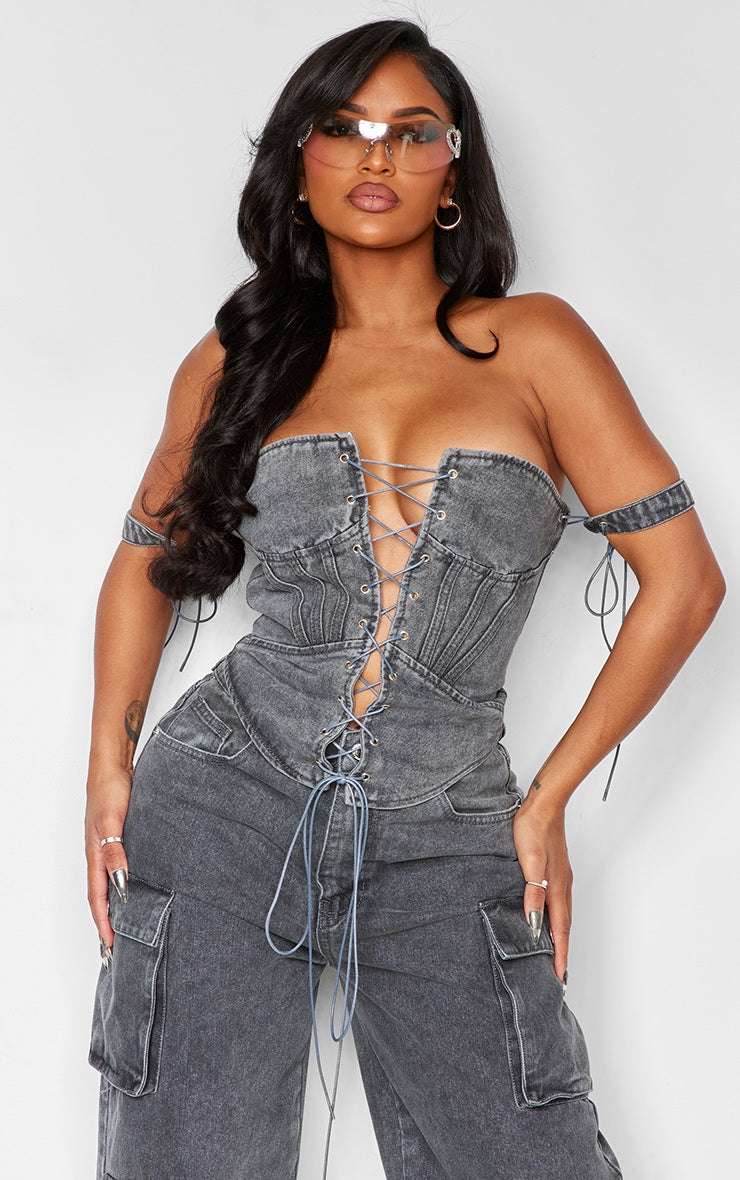 Chic Light Blue Wash Denim Lace-Up Front Corset for Flattering Shape Light Blue Wash / 6 Light Blue Wash / 8 Light Blue Wash / 10 Light Blue Wash / 6-Light Blue Wash / 8-Light Blue Wash / 10-Light Blue Wash / 12-Light Blue Wash / 14-Light Blue Wash / 16-Light Blue Wash / 18-Light Blue Wash / 20-Charcoal / 6-Charcoal / 8-Charcoal / 10-Charcoal / 12-Charcoal / 14-Charcoal / 16-Charcoal / 18-Charcoal / 20-