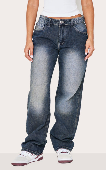 https://cdn-img.prettylittlething.com/0/2/c/1/02c1fbbb742249c78fac6e3abfce805ed3501c84_CNK7734_2_petite_grey_used_bleach_rigid_low_rise_straight_leg_jeans.jpg