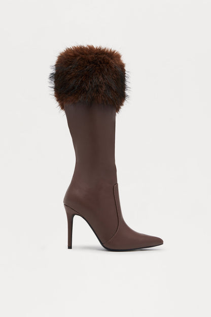 Chic Manchester Faux Fur Trim Boots in Brown - Stylish Winter Footwear