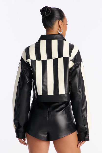 https://cdn.shopify.com/s/files/1/0293/9277/files/11-17-25_S6_20_25GWT2863_BlackWhite_RK_NL_11-15-47_19042_PXF.jpg?v=1763583609