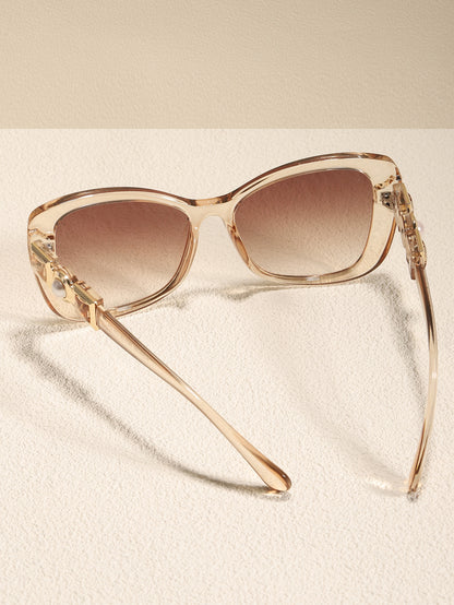 Chic Cat Eye Faux Pearl Sunglasses: Trendy Accessory for Stylish Women