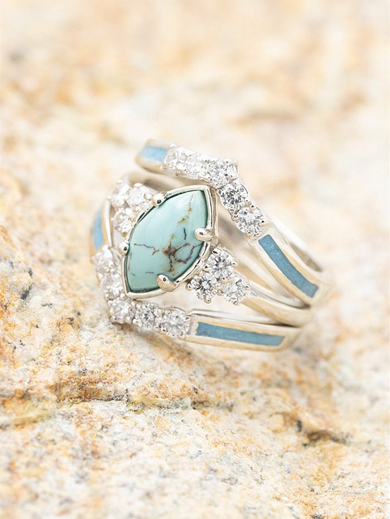 Elegant Hollow Turquoise Ring with Delicate Rhinestones - Perfect for Engagements 5 6 