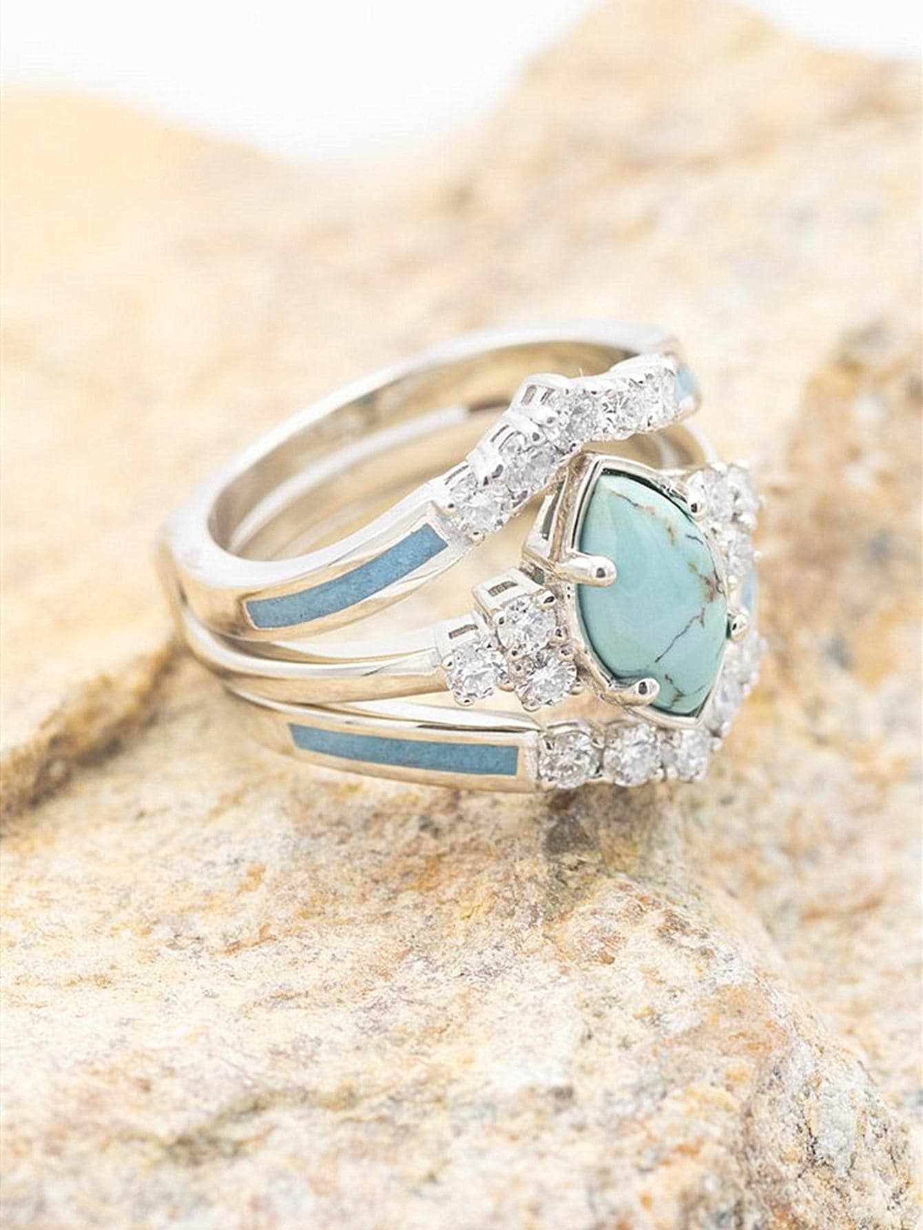 Elegant Hollow Turquoise Ring with Delicate Rhinestones - Perfect for Engagements 5 6 