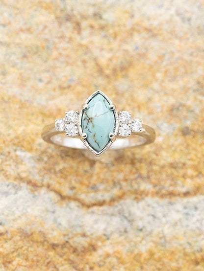 Elegant Hollow Turquoise Ring with Delicate Rhinestones - Perfect for Engagements 5 6 