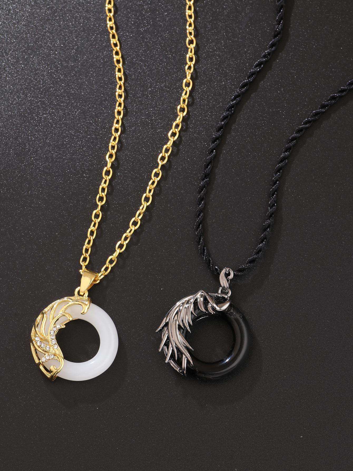 Couple's Harmony: Stylish Round Charm Necklace Set for Men - Perfect Gift for Jewelry Lovers one-size one-size-