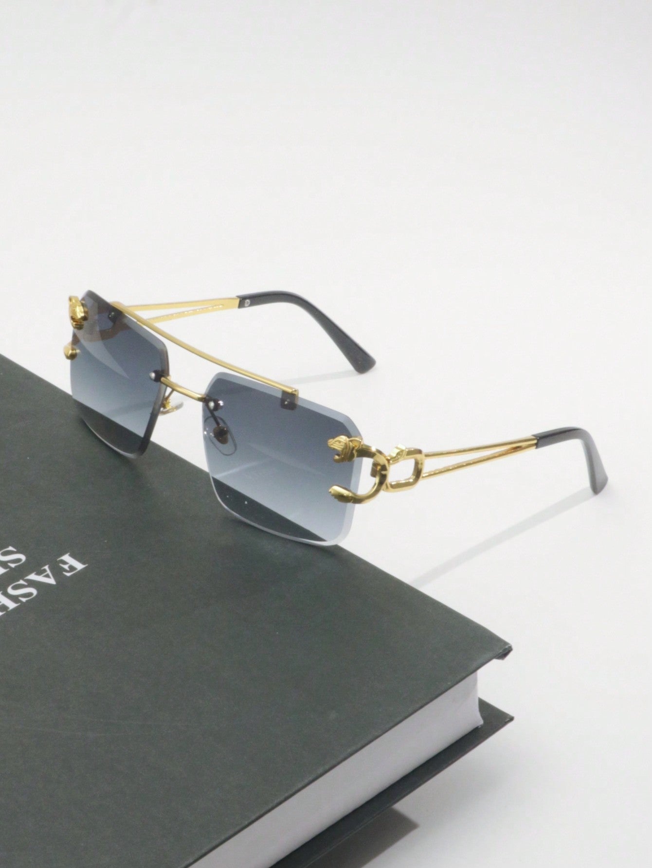 Chic Rimless Fashion Glasses for Men – Stylish Shades for Every Occasion