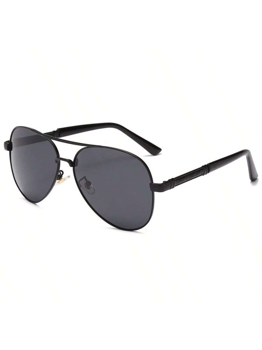 Elevate Your Look: Luxury Polarized Men's Fashion Glasses - Vintage Black Shades for the Stylish Gent