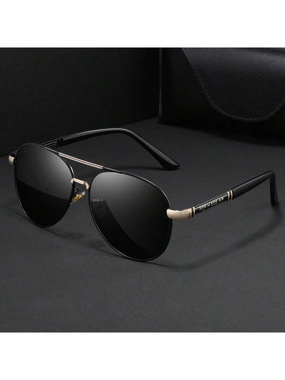 Elevate Your Look: Luxury Polarized Men's Fashion Glasses - Vintage Black Shades for the Stylish Gent