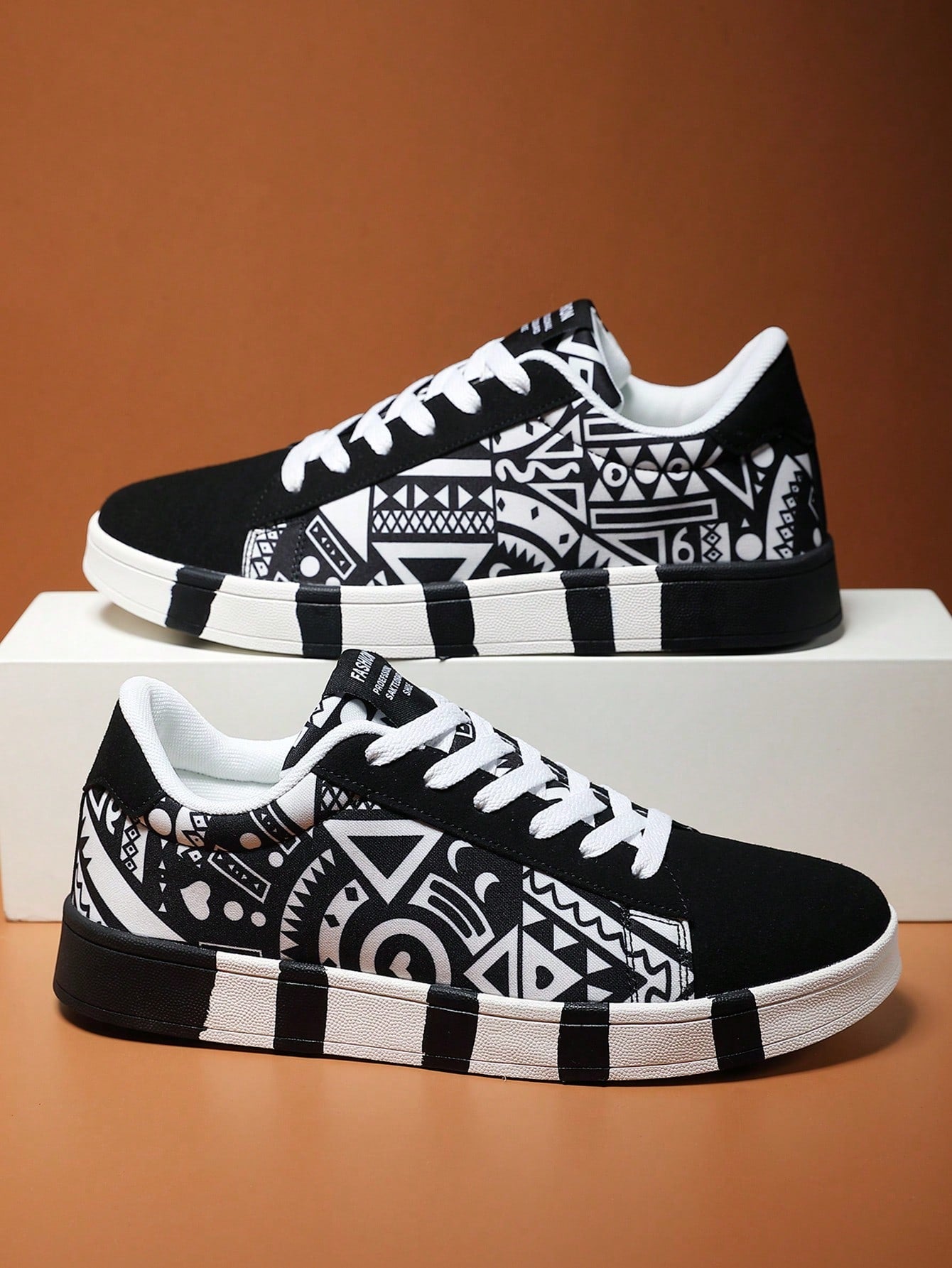 Trendy Men's Geometric Graffiti Canvas Sneakers – Stylish Lace-Up Sports & Skate Shoes Black / EUR36 Black / EUR37 