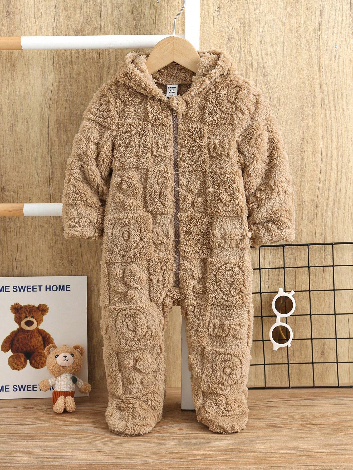 Cuddly Cartoon Print Fleece Hooded Romper for Newborns - Perfect for Autumn & Winter Adventures!