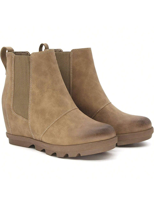 Chic & Comfy Women's Wedge Chelsea Boots - Elevate Your Style!