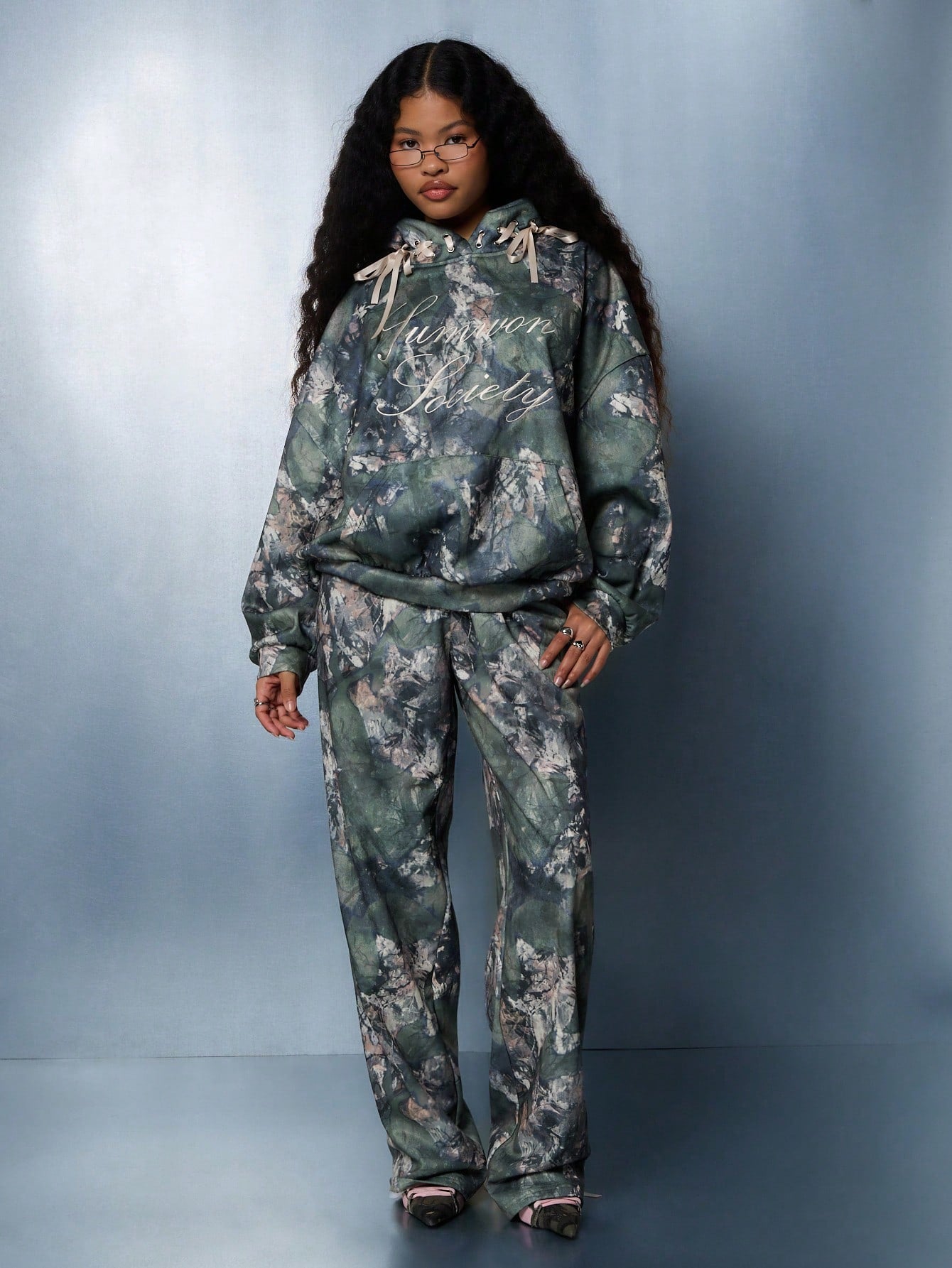 Trendy Women's Camouflage Wide Leg Joggers with Graphic Print and Ribbon Detail XS S M XS-S-M-L-