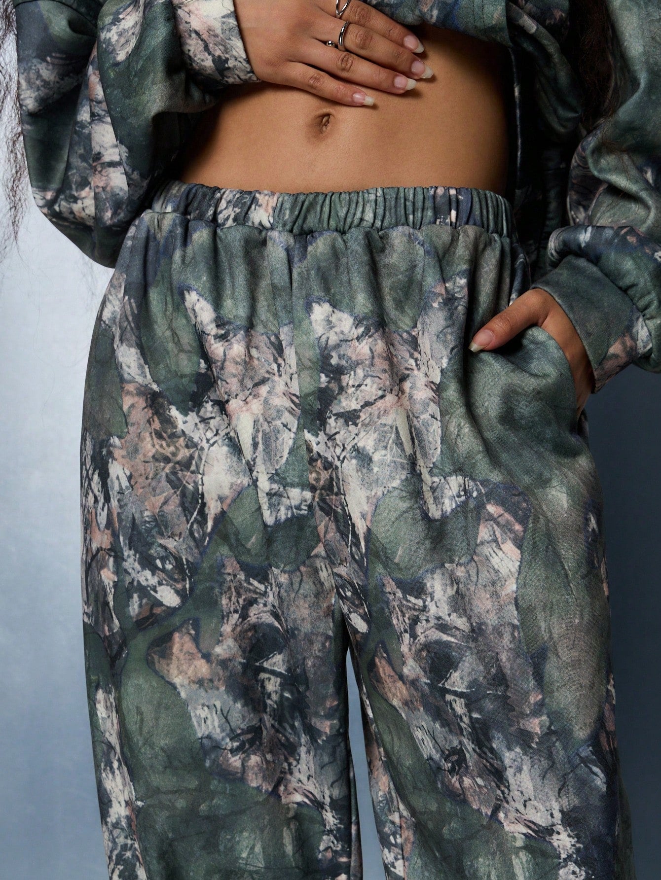Trendy Women's Camouflage Wide Leg Joggers with Graphic Print and Ribbon Detail XS S M XS-S-M-L-