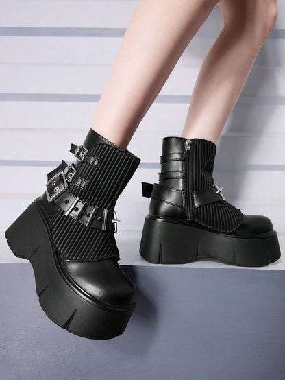 Platform Boots for Women with Rivet Detail and Thick Sole - Stylish Dark Fashion EUR36 EUR37 EUR38 EUR36-EUR37-EUR38-EUR40-EUR41-EUR42-