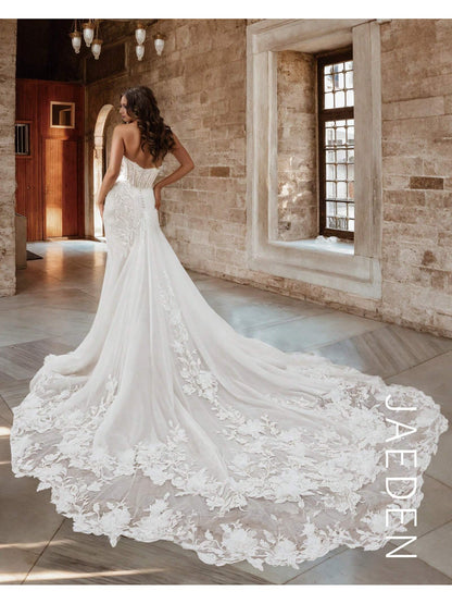 Ethereal Sweetheart A-Line Wedding Dress with Lace Appliqués and Dreamy Open Back