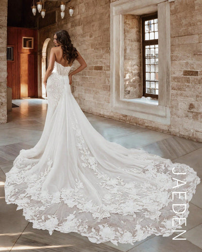 Ethereal Sweetheart A-Line Wedding Dress with Lace Appliqués and Dreamy Open Back