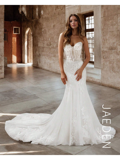 Ethereal Sweetheart A-Line Wedding Dress with Lace Appliqués and Dreamy Open Back