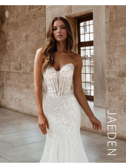 Ethereal Sweetheart A-Line Wedding Dress with Lace Appliqués and Dreamy Open Back