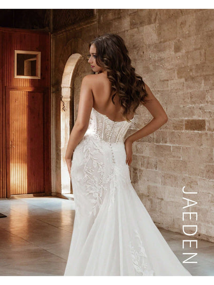 Ethereal Sweetheart A-Line Wedding Dress with Lace Appliqués and Dreamy Open Back