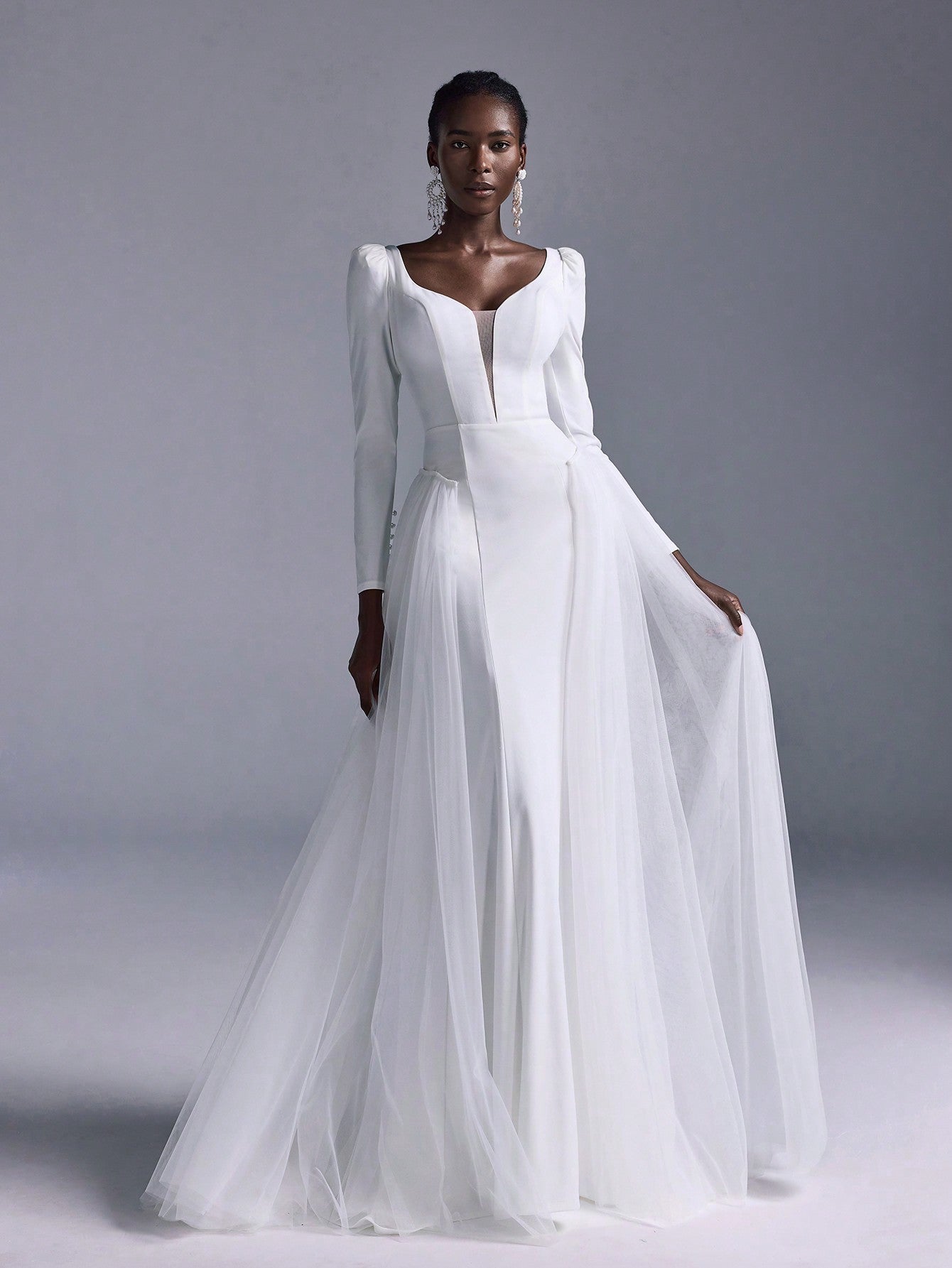 Radiant Elegance: Luxury Satin Mermaid Bridal Gown with Detachable Skirt