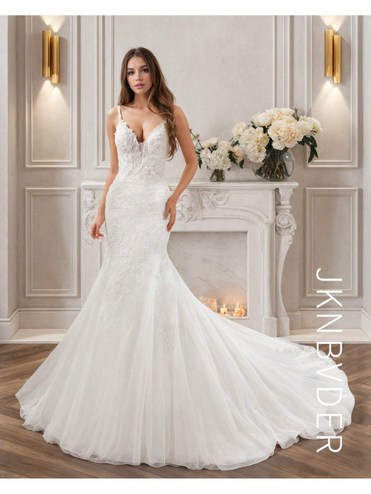 Enchanted Elegance: Ethereal Sweetheart A-Line Wedding Dress with Lace Appliqué and Open Back