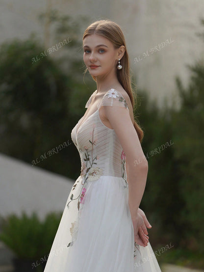 Enchanting Floral Embroidered Beaded Long Wedding Dress for a Dreamy Celebration