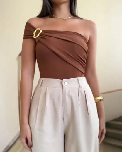 Chic & Sleek: One-Shoulder Slim Fit Bodysuit with Heart-Shaped Accent brown / S(4) brown / M(6) brown / L(8-10) brown / S(4)-brown / M(6)-brown / L(8-10)-brown / XL(12)-
