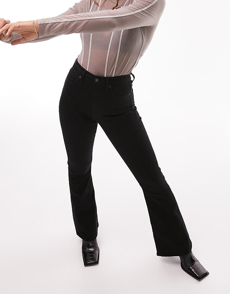 https://images.asos-media.com/products/topshop-hourglass-jamie-flare-high-rise-jeans-in-black/202323326-4?$n_750w$&wid=750&fit=constrain