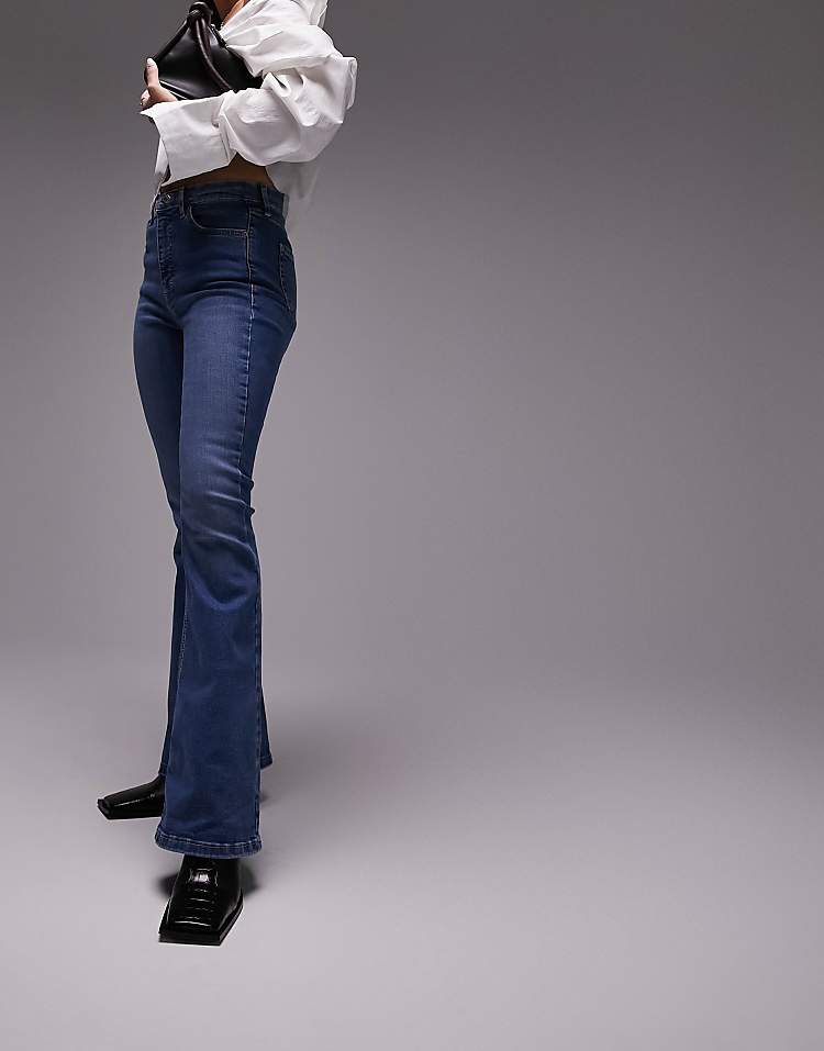 https://images.asos-media.com/products/topshop-hourglass-jamie-flare-high-rise-jeans-in-mid-blue/202355870-4?$n_750w$&wid=750&fit=constrain