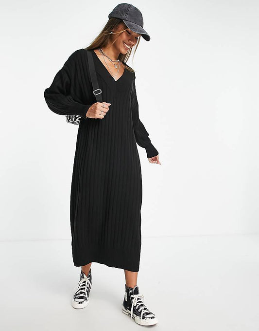 https://images.asos-media.com/products/only-knitted-v-neck-midaxi-dress-in-black/202841191-1-black?$n_750w$&wid=750&fit=constrain