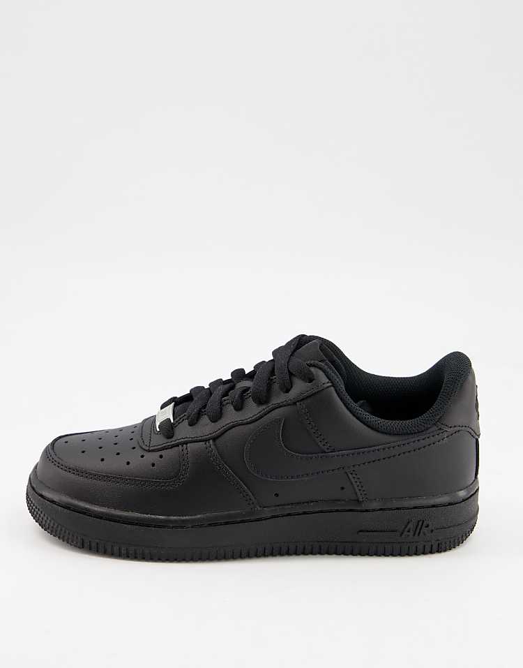 https://images.asos-media.com/products/nike-air-force-1-07-sneakers-in-triple-black/202874052-1-black?$n_750w$&wid=750&fit=constrain