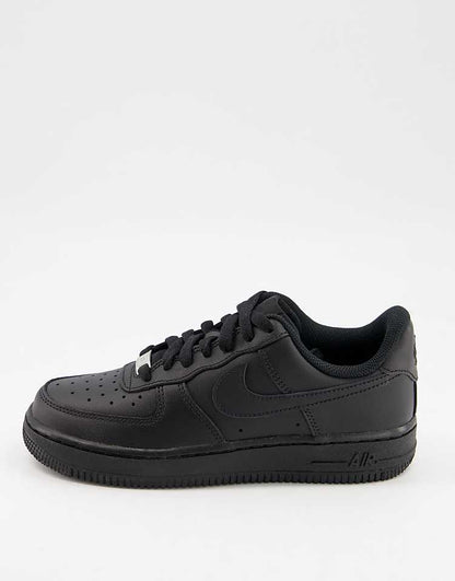 https://images.asos-media.com/products/nike-air-force-1-07-sneakers-in-triple-black/202874052-1-black?$n_750w$&wid=750&fit=constrain
