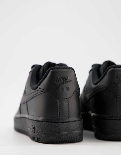 https://images.asos-media.com/products/nike-air-force-1-07-sneakers-in-triple-black/202874052-2?$n_750w$&wid=750&fit=constrain