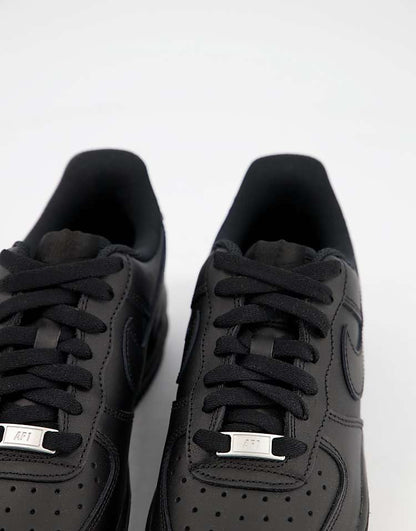https://images.asos-media.com/products/nike-air-force-1-07-sneakers-in-triple-black/202874052-3?$n_750w$&wid=750&fit=constrain
