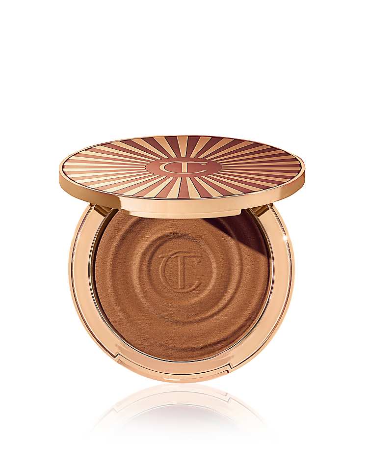 https://images.asos-media.com/products/charlotte-tilbury-beautiful-skin-sun-kissed-glow-bronzer-medium/203177780-1-medium?$n_750w$&wid=750&fit=constrain