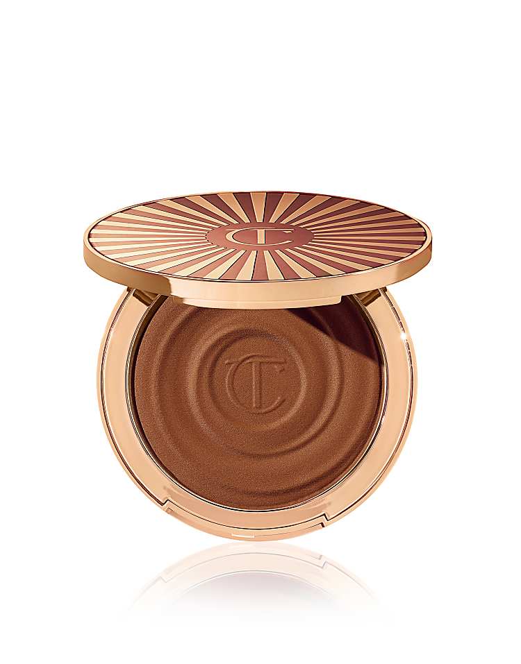 https://images.asos-media.com/products/charlotte-tilbury-beautiful-skin-sun-kissed-glow-bronzer-tan/203177792-1-tan?$n_750w$&wid=750&fit=constrain
