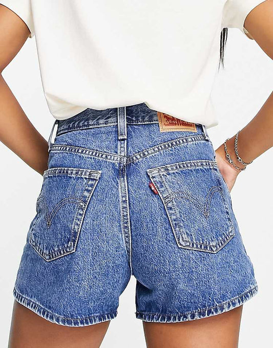 https://images.asos-media.com/products/levis-high-waisted-mom-short-in-mid-wash/203280227-1-amazing?$n_750w$&wid=750&fit=constrain