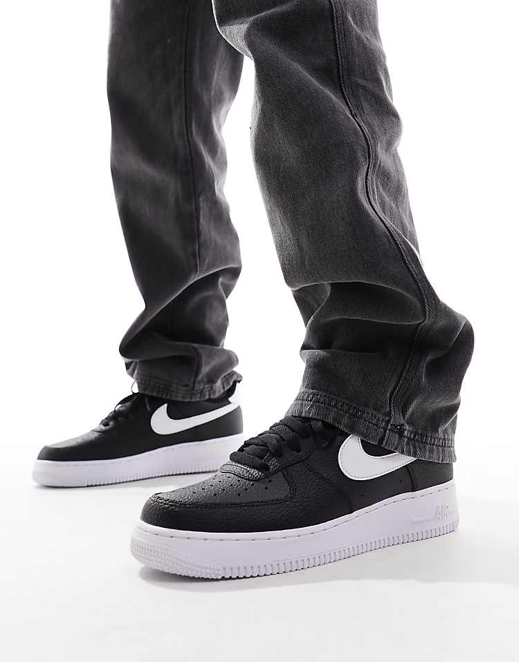 https://images.asos-media.com/products/nike-air-force-107-sneakers-in-black-and-white/204525469-1-black?$n_750w$&wid=750&fit=constrain