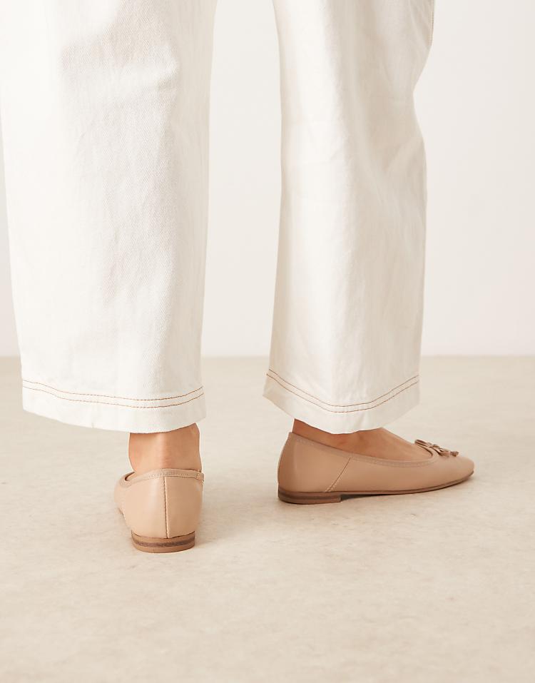 https://images.asos-media.com/products/asos-design-lullaby-bow-ballet-flats-in-beige/204673780-3?$n_750w$&wid=750&fit=constrain