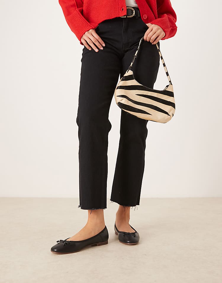 https://images.asos-media.com/products/asos-design-lullaby-bow-ballet-flat-in-black/204673864-3?$n_750w$&wid=750&fit=constrain