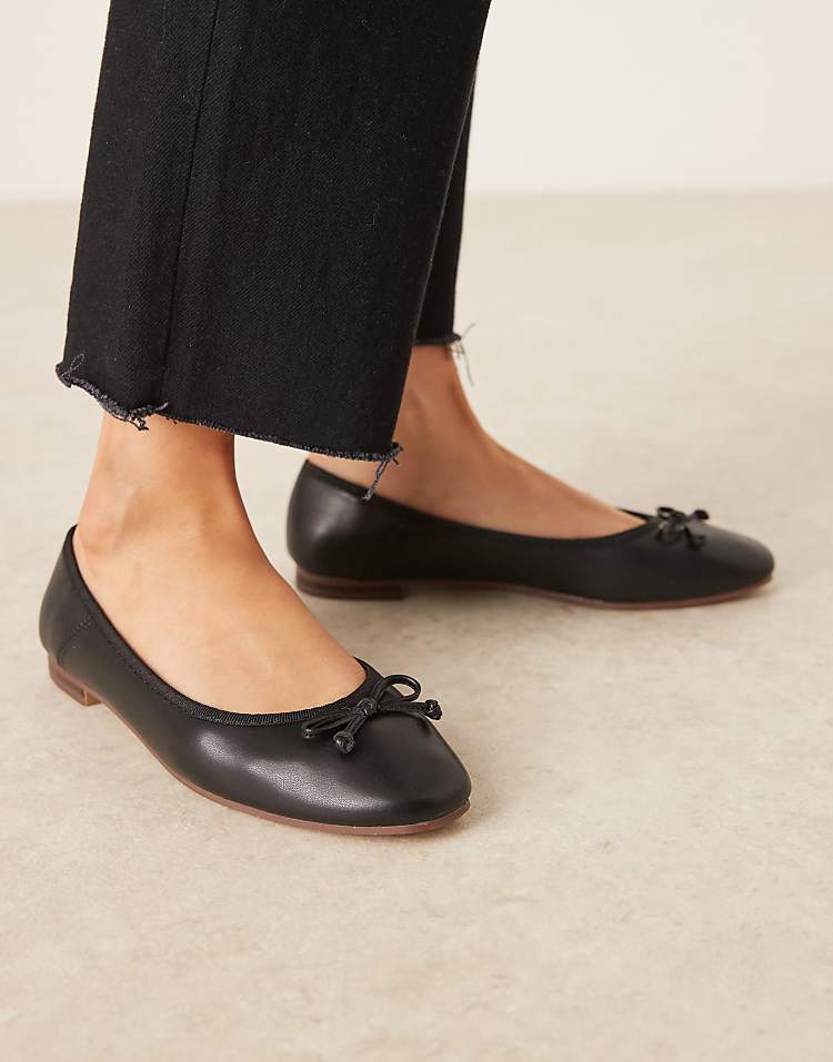https://images.asos-media.com/products/asos-design-lullaby-bow-ballet-flat-in-black/204673864-4?$n_750w$&wid=750&fit=constrain