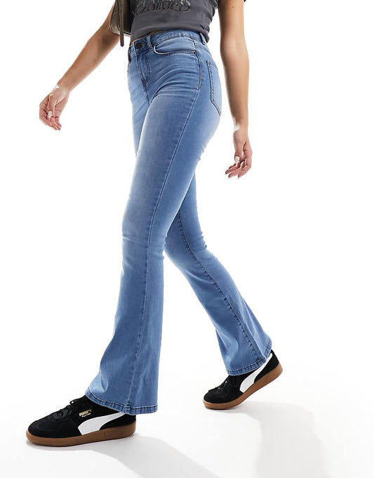 https://images.asos-media.com/products/noisy-may-sallie-high-waisted-flare-jeans-in-light-blue/204825939-1-lightblue?$n_750w$&wid=750&fit=constrain
