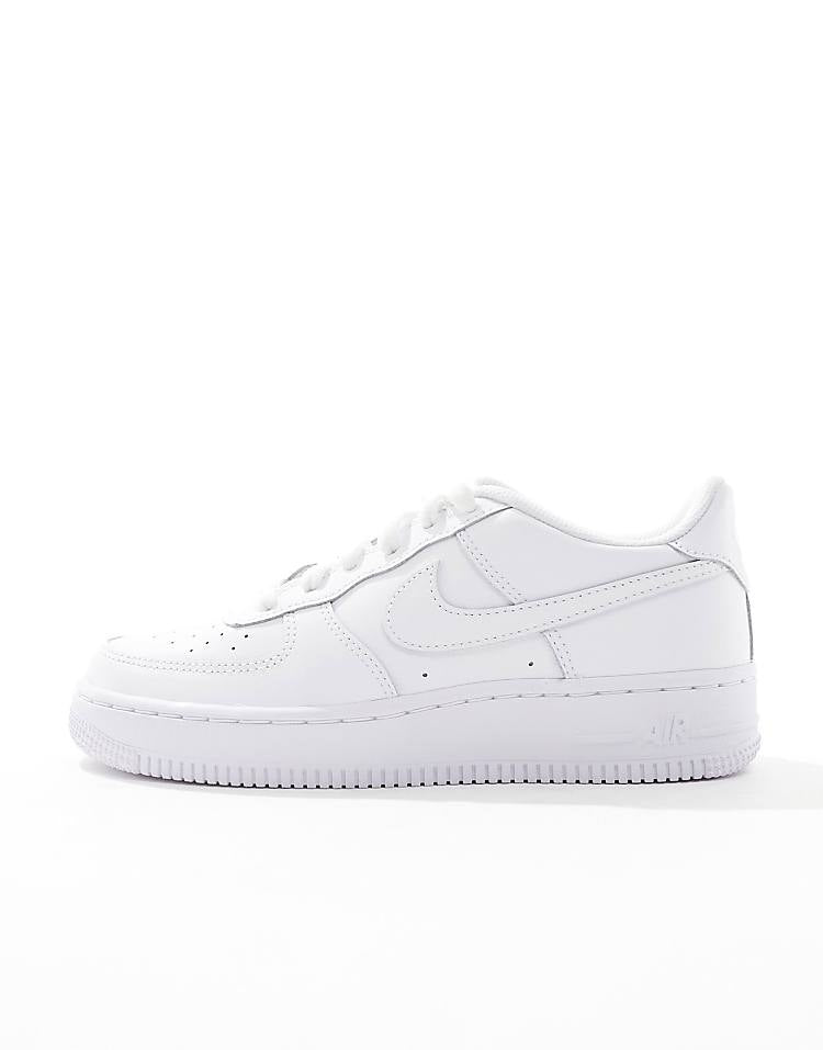 https://images.asos-media.com/products/nike-air-force-1-07-sneakers-in-triple-white/204929509-2?$n_750w$&wid=750&fit=constrain